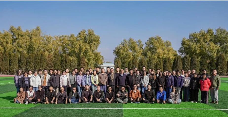 力拔山兮 “趣”势磅礴|学院举办教职工拔河比赛